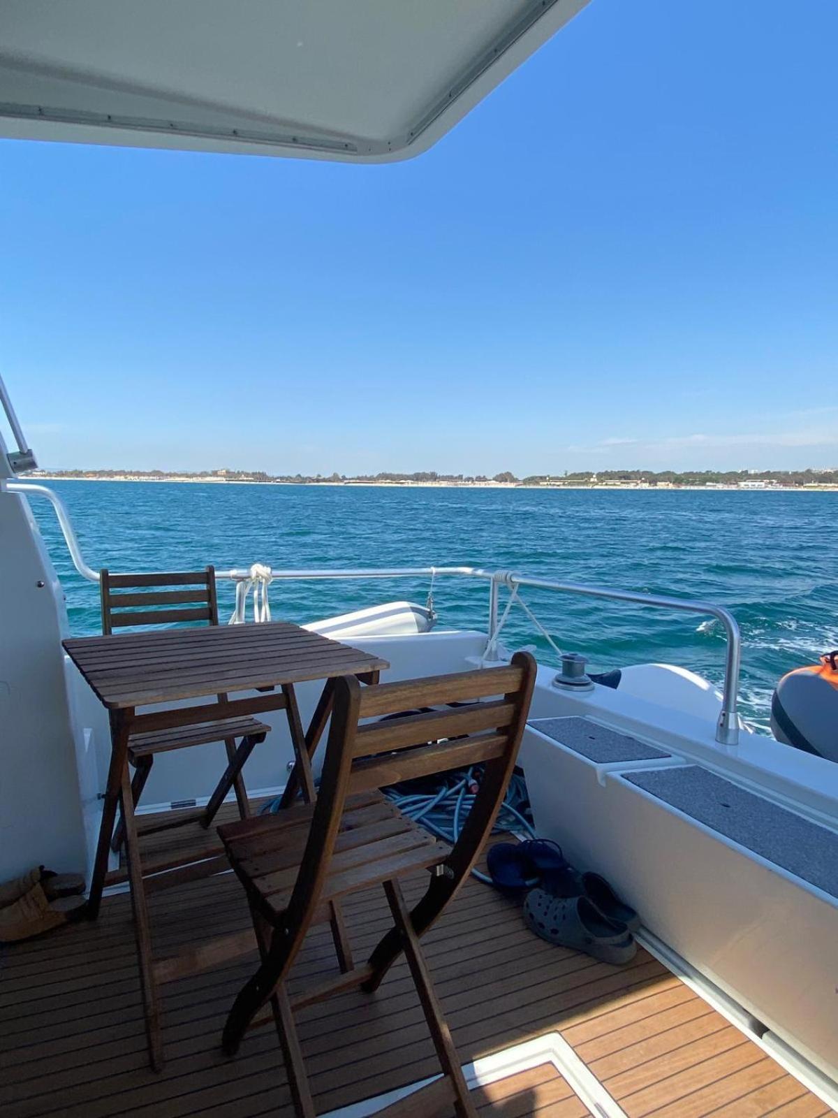 She'S Mine Yacht Hotel คาตาเนีย ภายนอก รูปภาพ